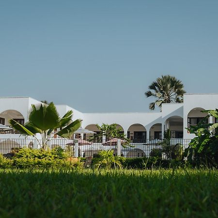 Harmony Resort Boutique Hotel Banjul Exteriör bild