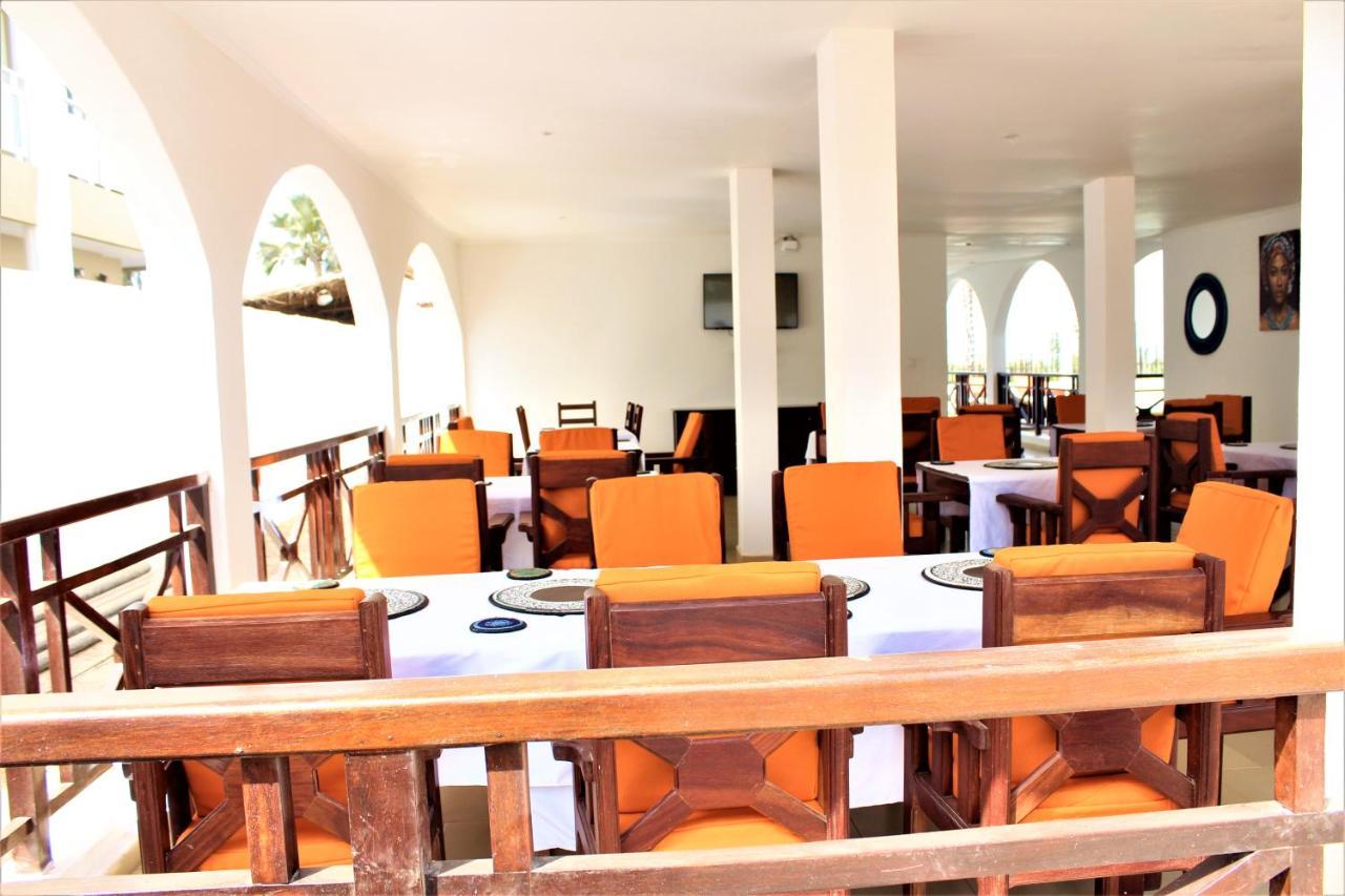Harmony Resort Boutique Hotel Banjul Exteriör bild