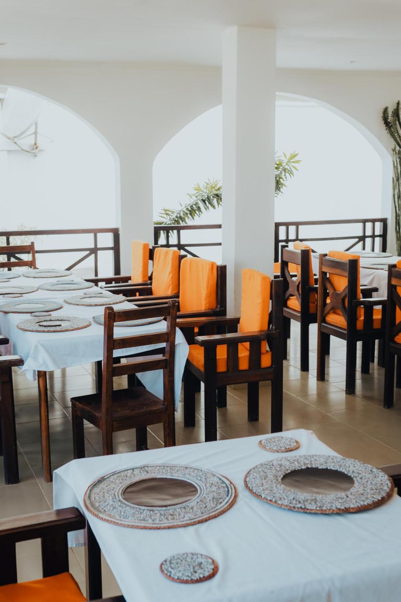 Harmony Resort Boutique Hotel Banjul Exteriör bild